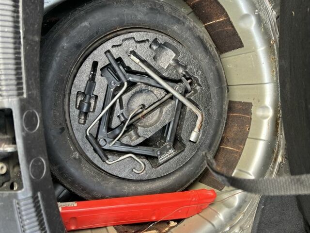 Серый Альфа Ромео 159, объемом двигателя 1.9 л и пробегом 330 тыс. км за 4800 $, фото 9 на Automoto.ua