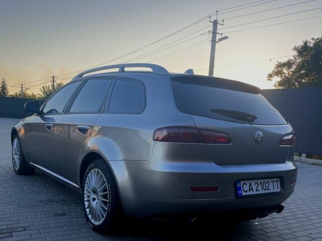 Серый Альфа Ромео 159, объемом двигателя 2.4 л и пробегом 326 тыс. км за 5100 $, фото 4 на Automoto.ua