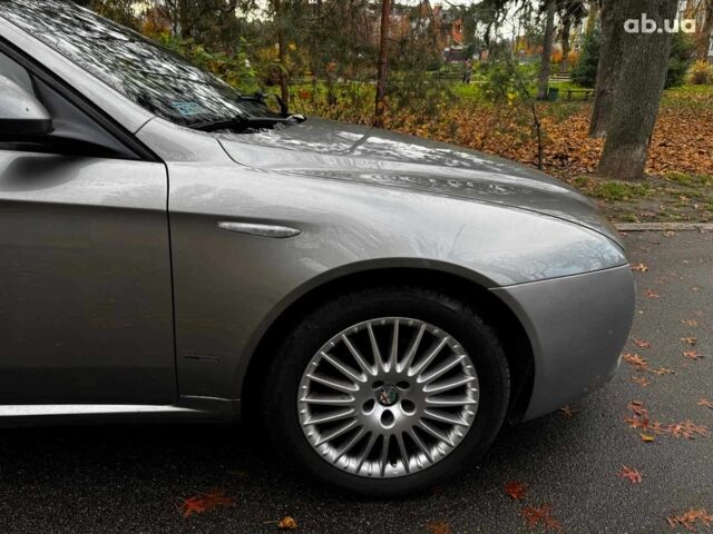 Серый Альфа Ромео 159, объемом двигателя 1.9 л и пробегом 304 тыс. км за 5590 $, фото 4 на Automoto.ua