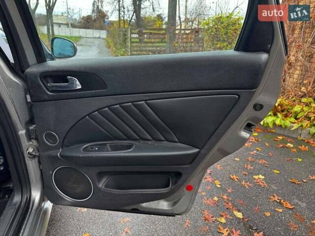 Серый Альфа Ромео 159, объемом двигателя 1.9 л и пробегом 304 тыс. км за 5590 $, фото 24 на Automoto.ua