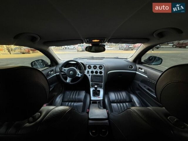 Сірий Альфа Ромео 159, об'ємом двигуна 2.4 л та пробігом 320 тис. км за 5500 $, фото 12 на Automoto.ua