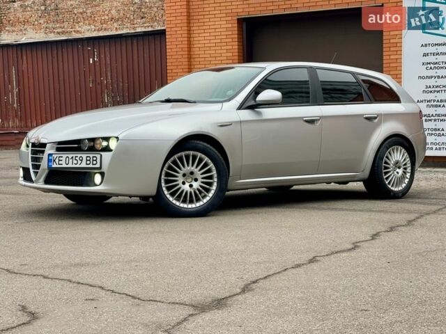 Серый Альфа Ромео 159, объемом двигателя 1.9 л и пробегом 295 тыс. км за 4700 $, фото 2 на Automoto.ua