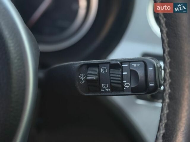 Сірий Альфа Ромео 159, об'ємом двигуна 2.4 л та пробігом 320 тис. км за 5500 $, фото 17 на Automoto.ua