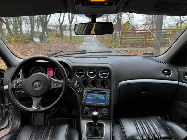 Серый Альфа Ромео 159, объемом двигателя 1.9 л и пробегом 304 тыс. км за 5590 $, фото 23 на Automoto.ua