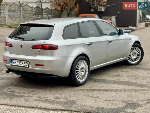Сірий Альфа Ромео 159, об'ємом двигуна 1.9 л та пробігом 295 тис. км за 4700 $, фото 6 на Automoto.ua