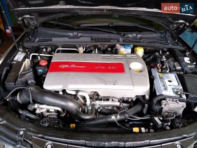 Серый Альфа Ромео 159, объемом двигателя 2.29 л и пробегом 300 тыс. км за 3500 $, фото 12 на Automoto.ua