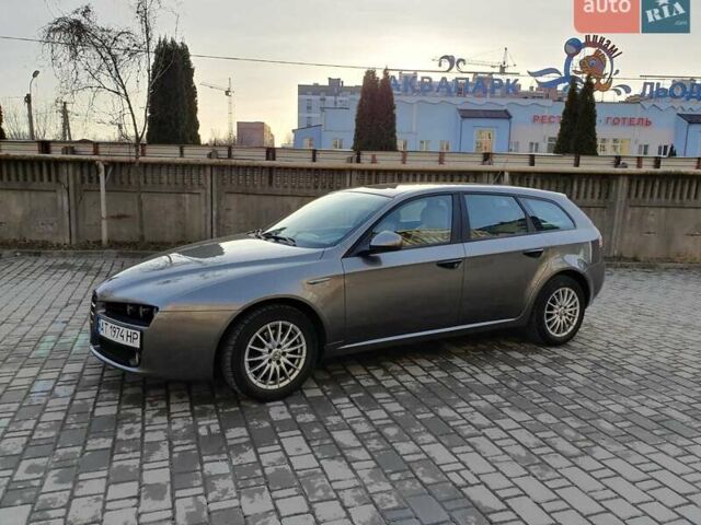 Серый Альфа Ромео 159, объемом двигателя 1.9 л и пробегом 350 тыс. км за 4400 $, фото 3 на Automoto.ua