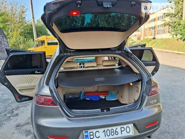 Сірий Альфа Ромео 159, об'ємом двигуна 2.2 л та пробігом 216 тис. км за 6500 $, фото 7 на Automoto.ua