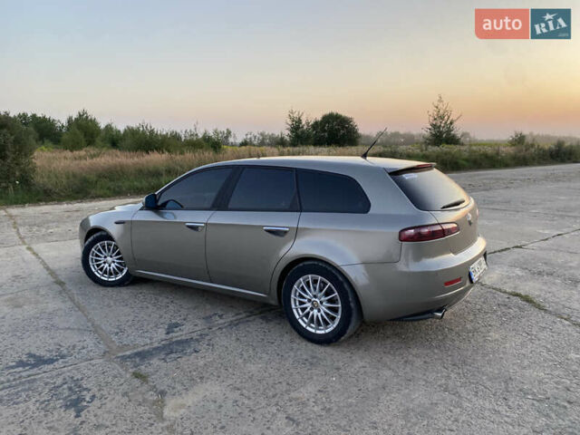 Серый Альфа Ромео 159, объемом двигателя 2.2 л и пробегом 211 тыс. км за 5700 $, фото 4 на Automoto.ua