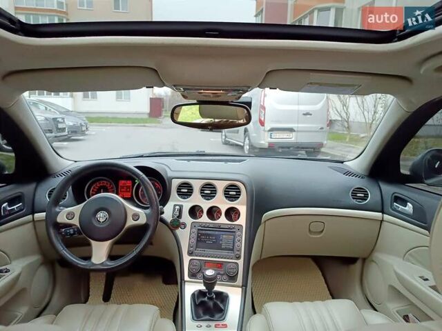 Серый Альфа Ромео 159, объемом двигателя 1.91 л и пробегом 276 тыс. км за 7500 $, фото 13 на Automoto.ua