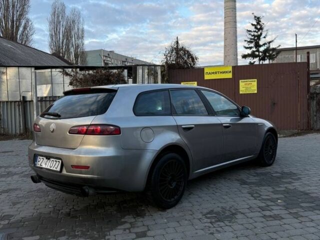 Сірий Альфа Ромео 159, об'ємом двигуна 1.9 л та пробігом 240 тис. км за 2850 $, фото 2 на Automoto.ua