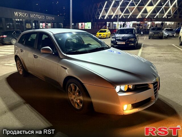 Серый Альфа Ромео 159, объемом двигателя 1.9 л и пробегом 258 тыс. км за 3500 $, фото 2 на Automoto.ua