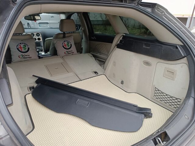 Серый Альфа Ромео 159, объемом двигателя 0 л и пробегом 270 тыс. км за 7200 $, фото 19 на Automoto.ua