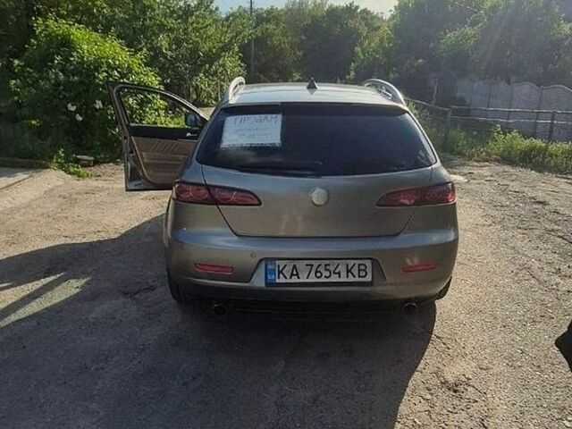 Сірий Альфа Ромео 159, об'ємом двигуна 2.39 л та пробігом 450 тис. км за 4700 $, фото 3 на Automoto.ua