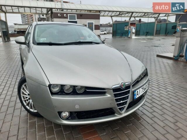 Сірий Альфа Ромео 159, об'ємом двигуна 1.9 л та пробігом 207 тис. км за 7600 $, фото 4 на Automoto.ua