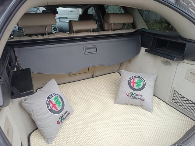 Серый Альфа Ромео 159, объемом двигателя 1.9 л и пробегом 270 тыс. км за 6000 $, фото 18 на Automoto.ua