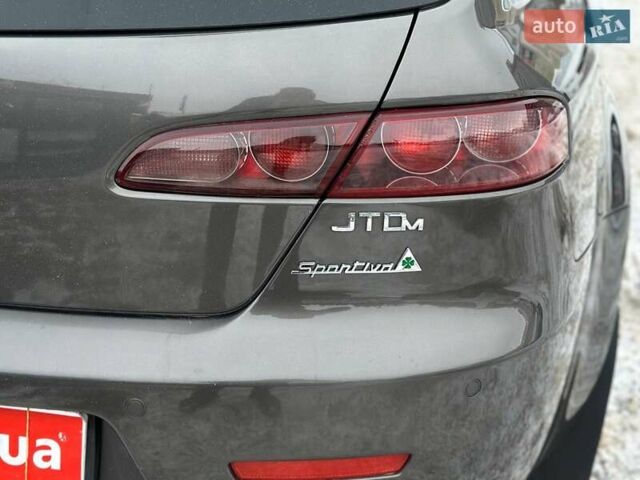 Сірий Альфа Ромео 159, об'ємом двигуна 1.9 л та пробігом 270 тис. км за 7490 $, фото 9 на Automoto.ua