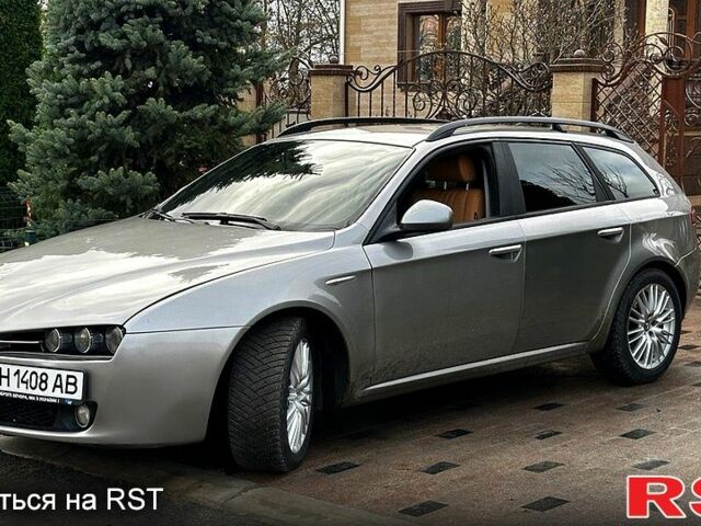 Сірий Альфа Ромео 159, об'ємом двигуна 2.4 л та пробігом 21700 тис. км за 5600 $, фото 7 на Automoto.ua