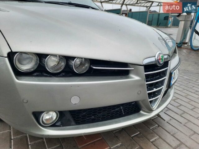 Серый Альфа Ромео 159, объемом двигателя 1.9 л и пробегом 207 тыс. км за 7600 $, фото 5 на Automoto.ua