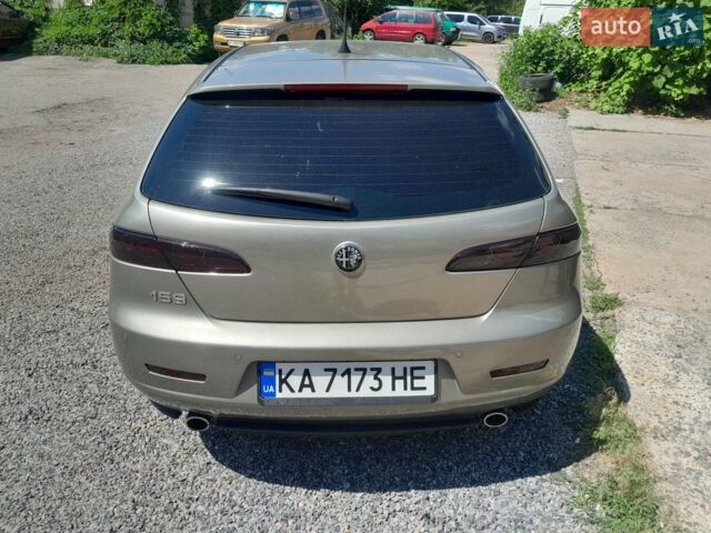 Серый Альфа Ромео 159, объемом двигателя 2.2 л и пробегом 180 тыс. км за 4999 $, фото 3 на Automoto.ua