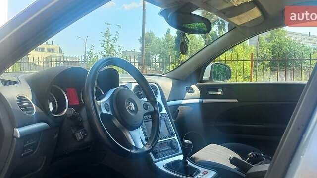 Сірий Альфа Ромео 159, об'ємом двигуна 1.9 л та пробігом 298 тис. км за 2900 $, фото 2 на Automoto.ua