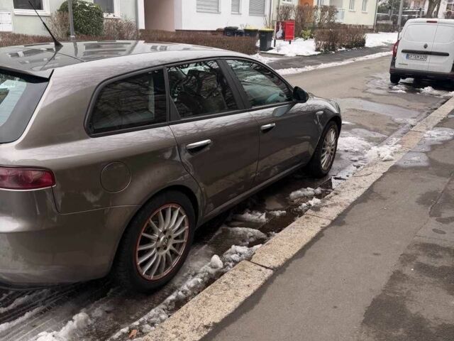 Серый Альфа Ромео 159, объемом двигателя 1.9 л и пробегом 350 тыс. км за 4400 $, фото 22 на Automoto.ua
