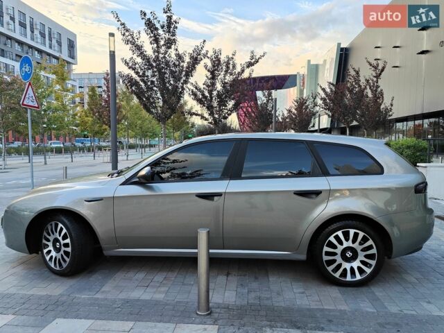 Серый Альфа Ромео 159, объемом двигателя 2.2 л и пробегом 182 тыс. км за 3990 $, фото 12 на Automoto.ua