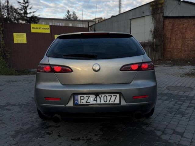 Сірий Альфа Ромео 159, об'ємом двигуна 1.9 л та пробігом 240 тис. км за 2850 $, фото 4 на Automoto.ua