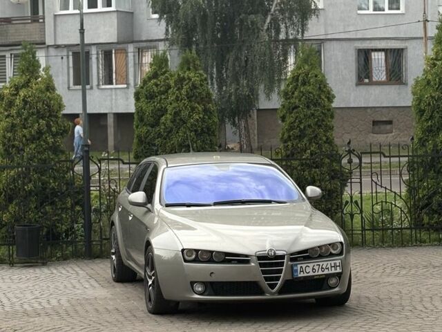 Серый Альфа Ромео 159, объемом двигателя 1.9 л и пробегом 250 тыс. км за 4000 $, фото 6 на Automoto.ua