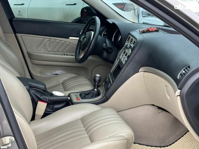 Серый Альфа Ромео 159, объемом двигателя 1.9 л и пробегом 270 тыс. км за 7490 $, фото 19 на Automoto.ua