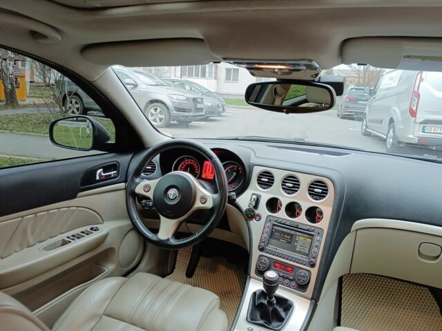 Серый Альфа Ромео 159, объемом двигателя 1.9 л и пробегом 270 тыс. км за 6000 $, фото 10 на Automoto.ua