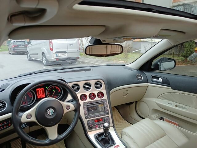 Серый Альфа Ромео 159, объемом двигателя 1.9 л и пробегом 270 тыс. км за 6000 $, фото 8 на Automoto.ua