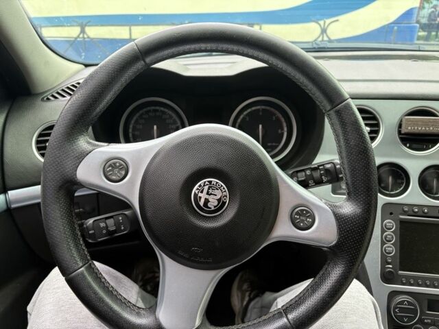 Серый Альфа Ромео 159, объемом двигателя 1.9 л и пробегом 250 тыс. км за 4000 $, фото 2 на Automoto.ua