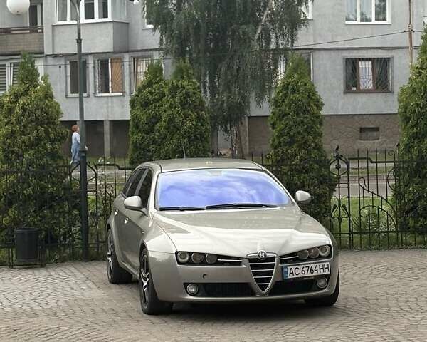 Серый Альфа Ромео 159, объемом двигателя 1.9 л и пробегом 250 тыс. км за 4000 $, фото 5 на Automoto.ua