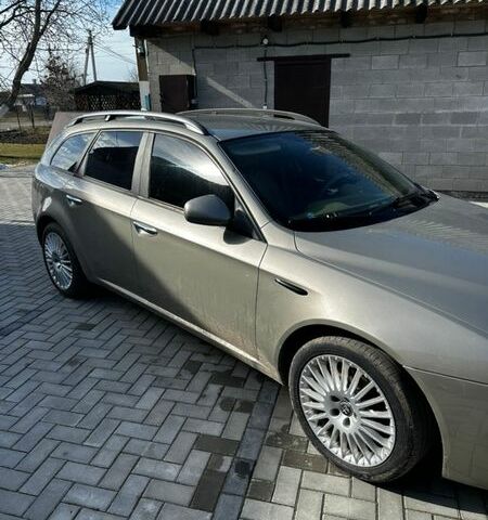 Сірий Альфа Ромео 159, об'ємом двигуна 1.9 л та пробігом 254 тис. км за 5300 $, фото 1 на Automoto.ua