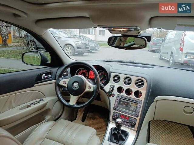 Серый Альфа Ромео 159, объемом двигателя 1.91 л и пробегом 276 тыс. км за 7500 $, фото 12 на Automoto.ua