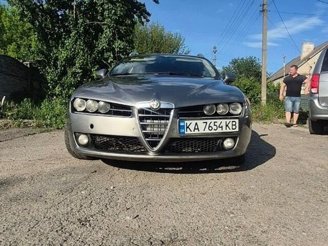 Сірий Альфа Ромео 159, об'ємом двигуна 2.39 л та пробігом 450 тис. км за 4700 $, фото 4 на Automoto.ua