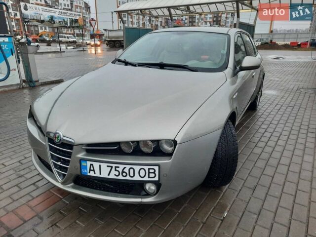 Серый Альфа Ромео 159, объемом двигателя 1.9 л и пробегом 207 тыс. км за 7600 $, фото 2 на Automoto.ua