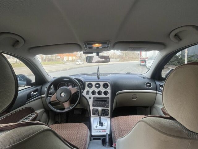 Сірий Альфа Ромео 159, об'ємом двигуна 1.9 л та пробігом 294 тис. км за 5400 $, фото 14 на Automoto.ua