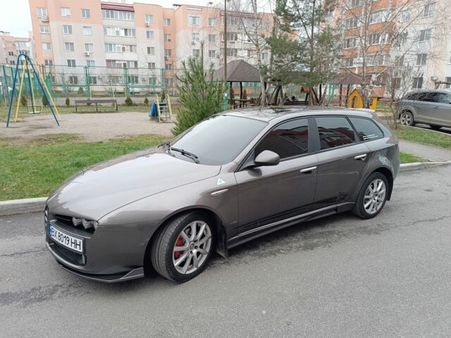 Серый Альфа Ромео 159, объемом двигателя 0 л и пробегом 270 тыс. км за 7200 $, фото 3 на Automoto.ua