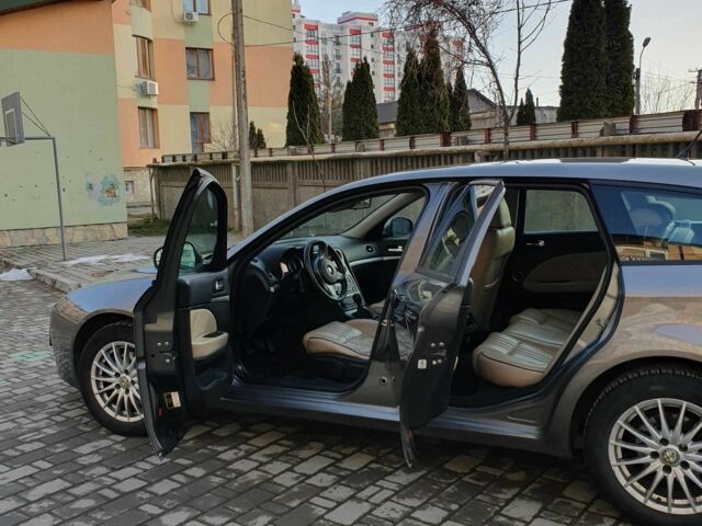 Серый Альфа Ромео 159, объемом двигателя 1.9 л и пробегом 350 тыс. км за 4400 $, фото 18 на Automoto.ua
