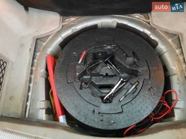 Серый Альфа Ромео 159, объемом двигателя 1.9 л и пробегом 207 тыс. км за 7600 $, фото 12 на Automoto.ua