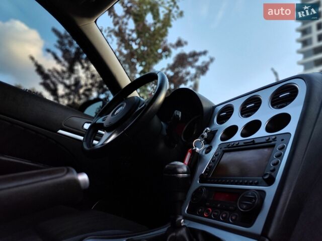 Серый Альфа Ромео 159, объемом двигателя 2.2 л и пробегом 182 тыс. км за 3990 $, фото 54 на Automoto.ua