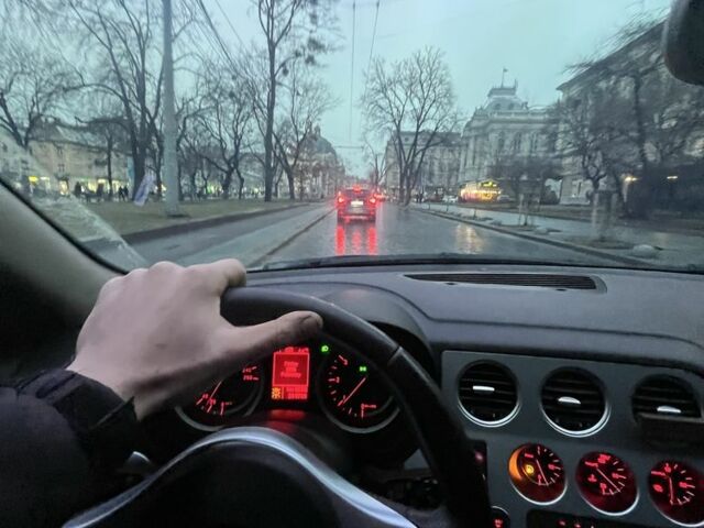 Серый Альфа Ромео 159, объемом двигателя 1.9 л и пробегом 250 тыс. км за 4000 $, фото 5 на Automoto.ua