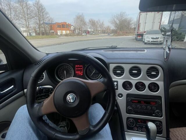 Сірий Альфа Ромео 159, об'ємом двигуна 1.9 л та пробігом 294 тис. км за 5400 $, фото 15 на Automoto.ua