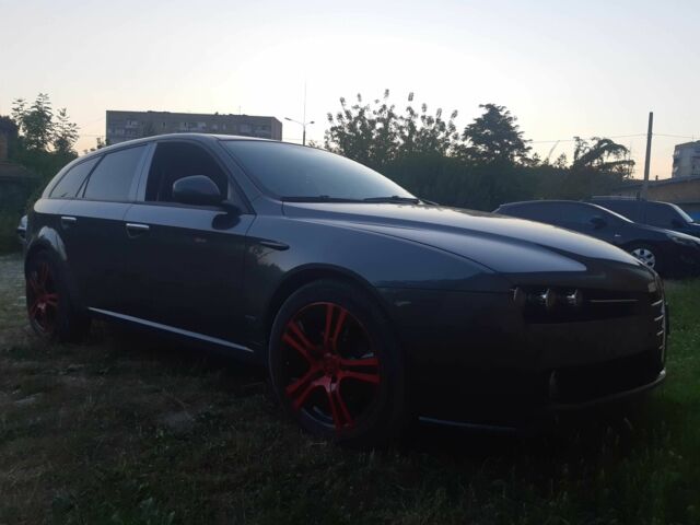 Сірий Альфа Ромео 159, об'ємом двигуна 1.9 л та пробігом 265 тис. км за 6600 $, фото 12 на Automoto.ua