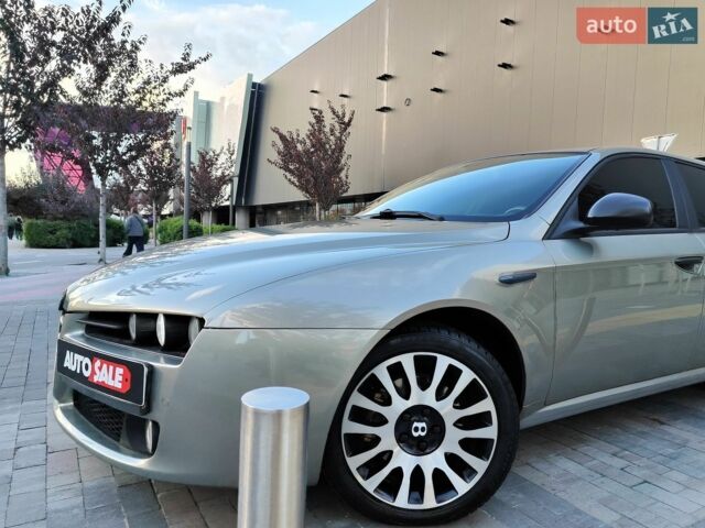 Серый Альфа Ромео 159, объемом двигателя 2.2 л и пробегом 182 тыс. км за 3990 $, фото 5 на Automoto.ua