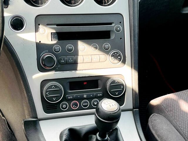 Сірий Альфа Ромео 159, об'ємом двигуна 1.9 л та пробігом 316 тис. км за 3000 $, фото 12 на Automoto.ua