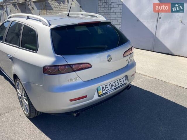 Серый Альфа Ромео 159, объемом двигателя 2.2 л и пробегом 175 тыс. км за 7500 $, фото 5 на Automoto.ua