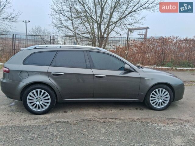 Серый Альфа Ромео 159, объемом двигателя 2.2 л и пробегом 216 тыс. км за 6500 $, фото 9 на Automoto.ua
